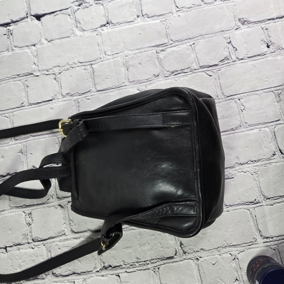 Vtg Coach 9960 black leather small backpack main image 8
